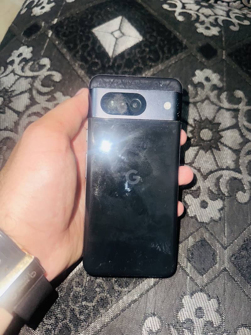Google Pixel 8 1