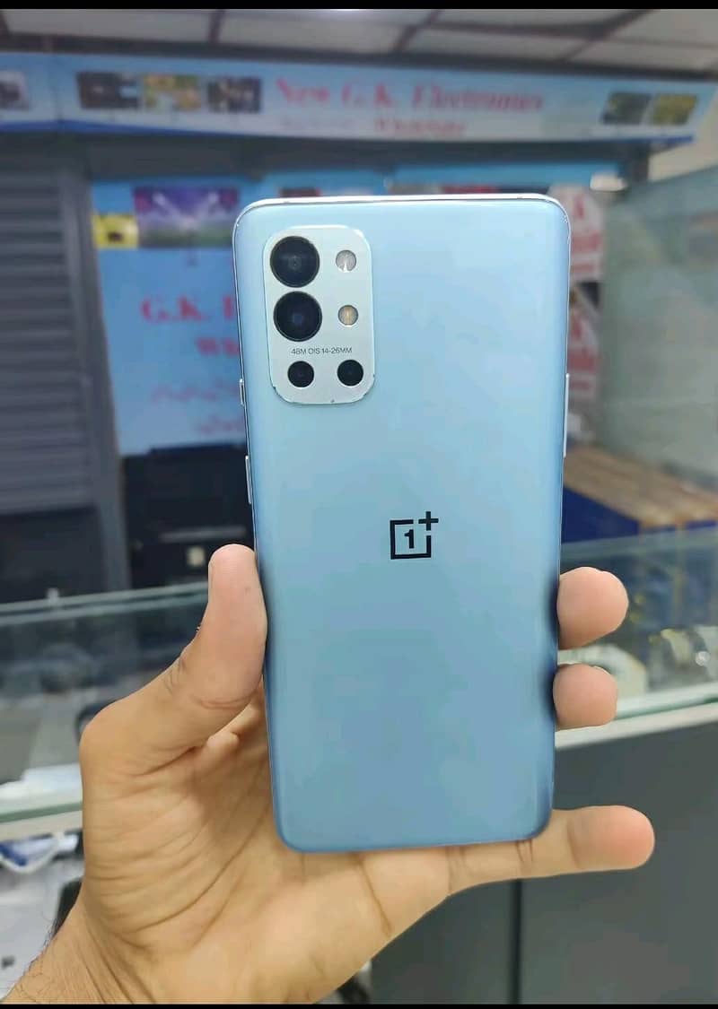One Plus 9R 1
