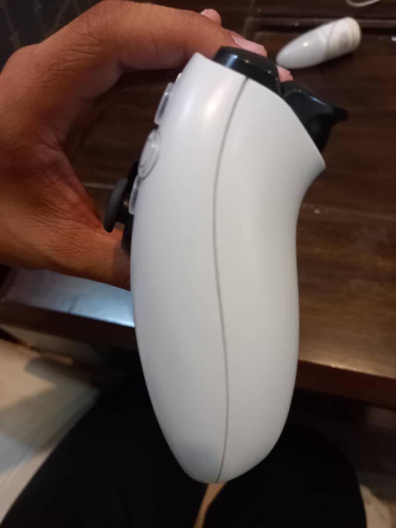 PS5 CONTROLLER WHITE COLOR 5