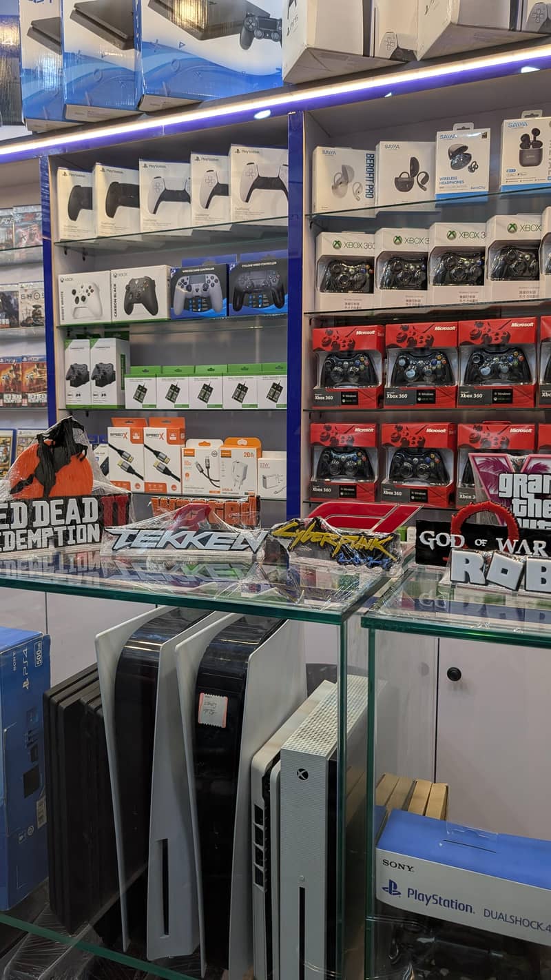 Playstations 4 & 5 6