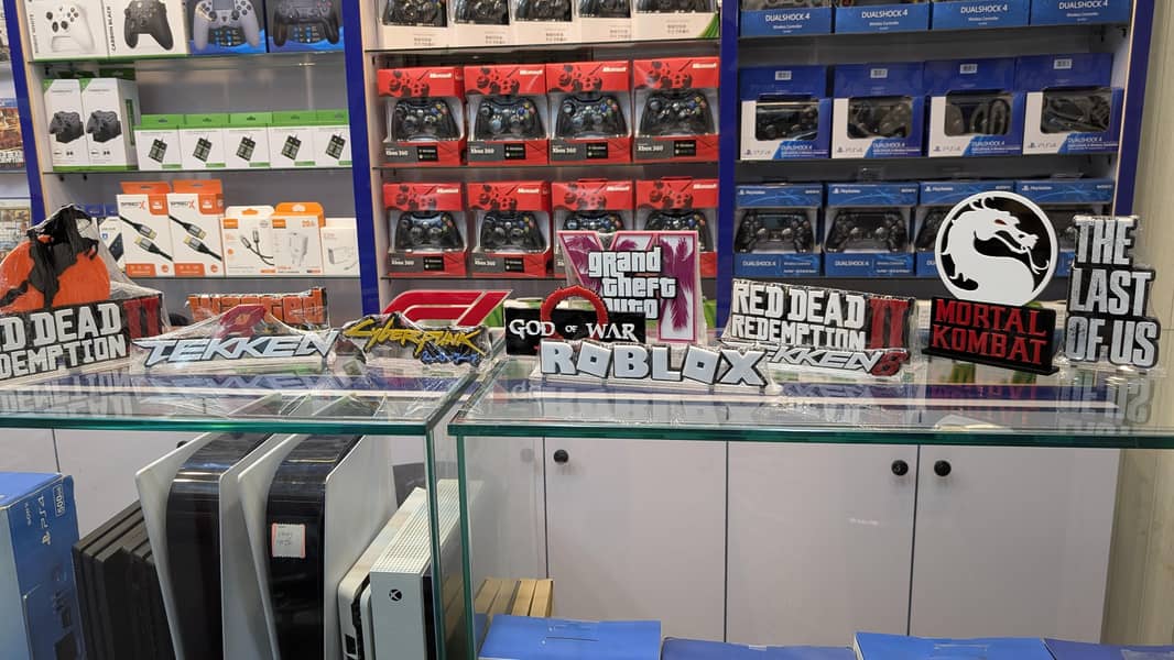 Playstations 4 & 5 8