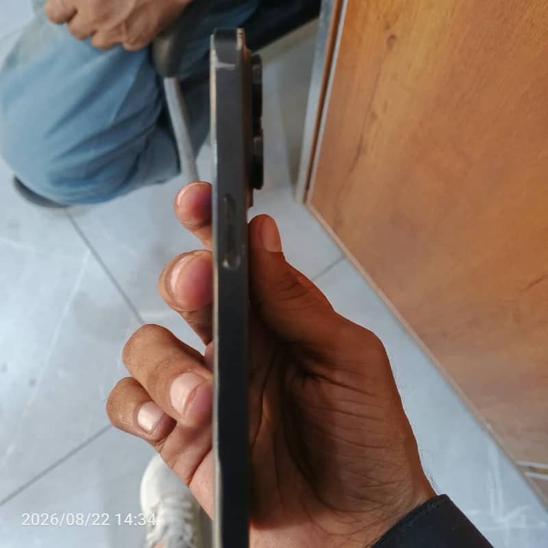Apple iPhone 14 Pro 0