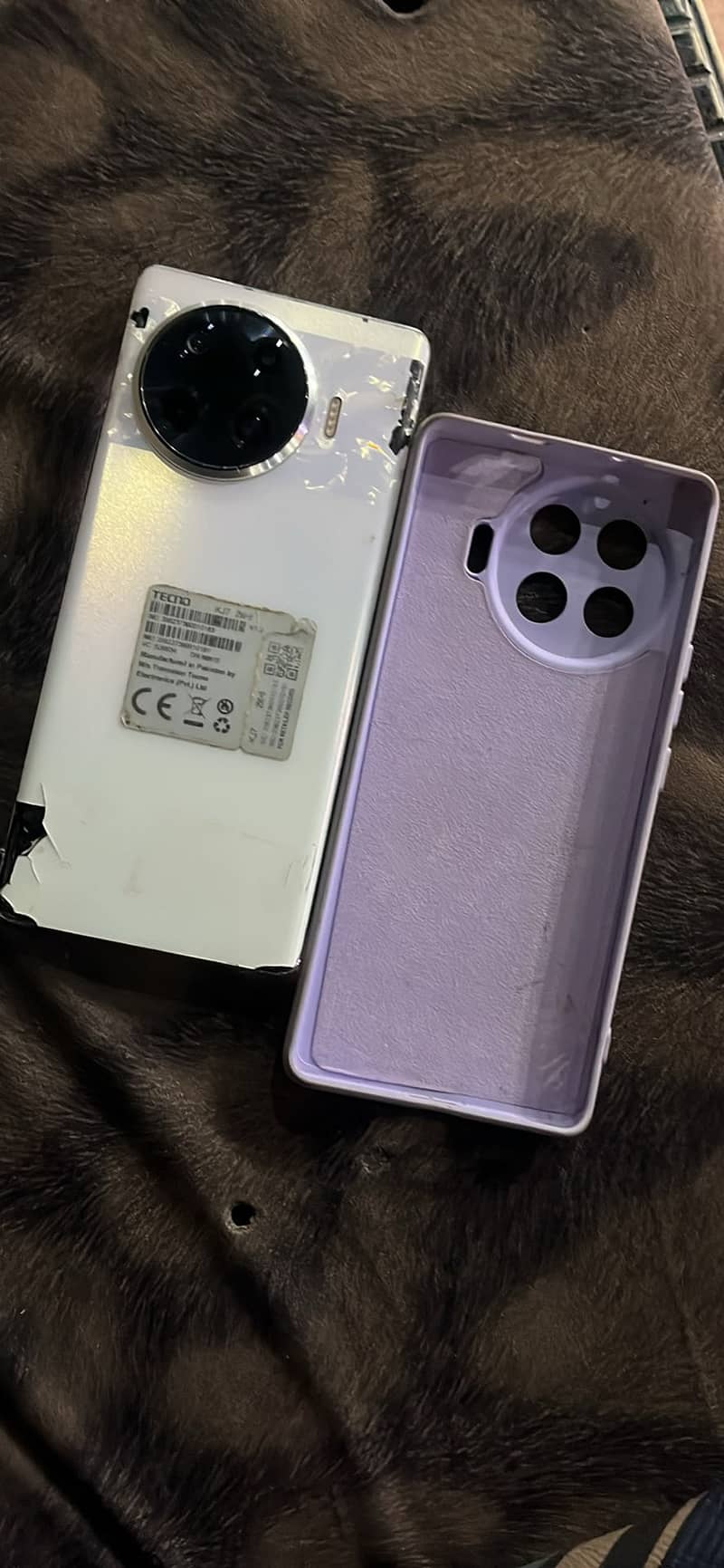 Tecno Spark 20 Pro Plus + 1