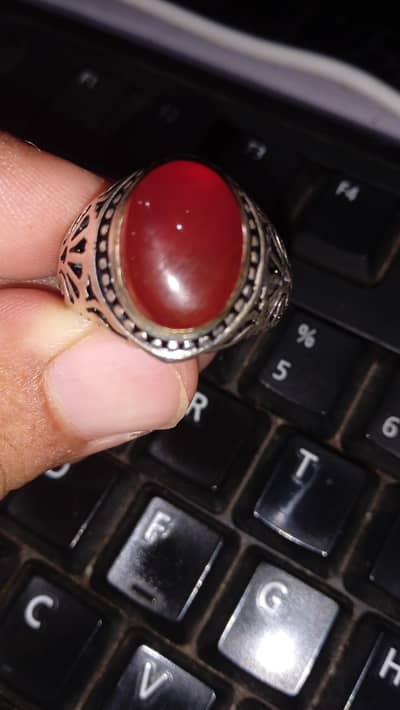 Silver ring with yamni Aqiq