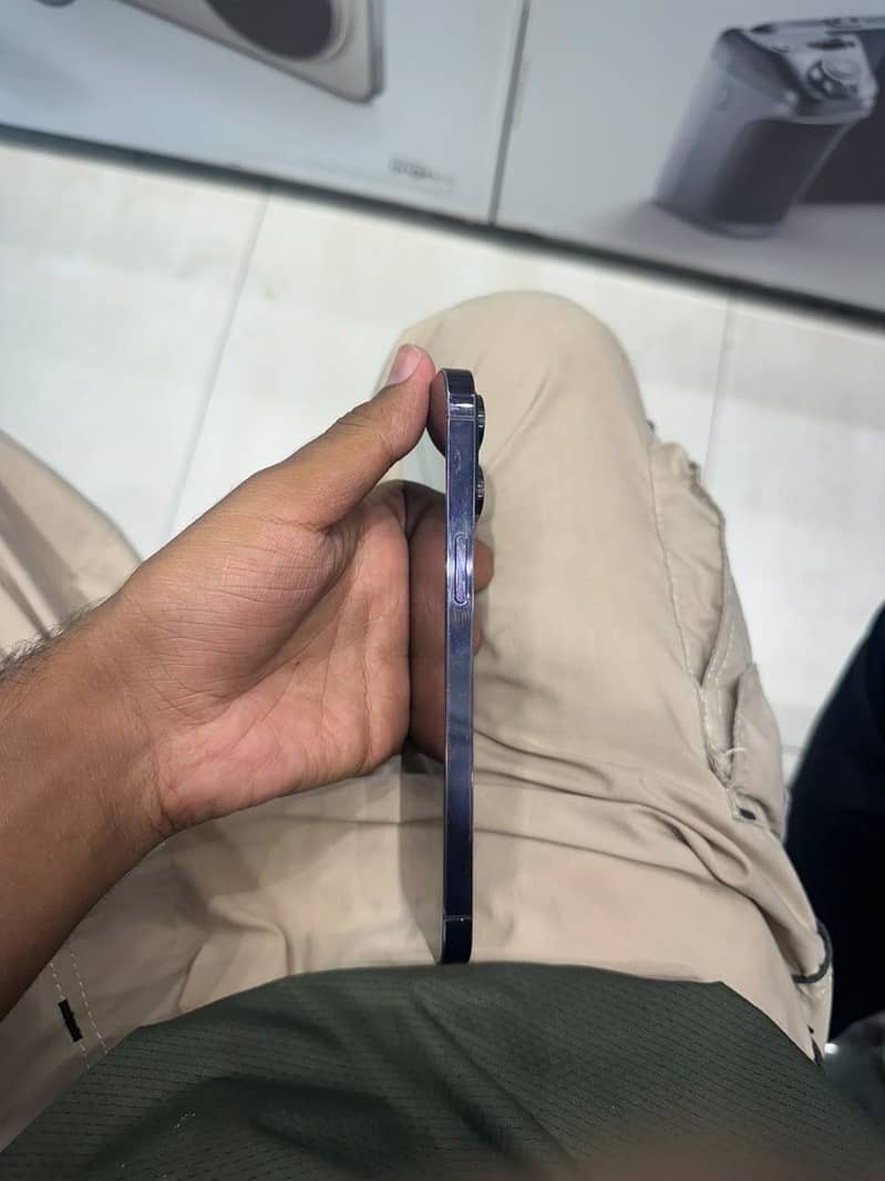 Apple iPhone 14 Pro Max 3