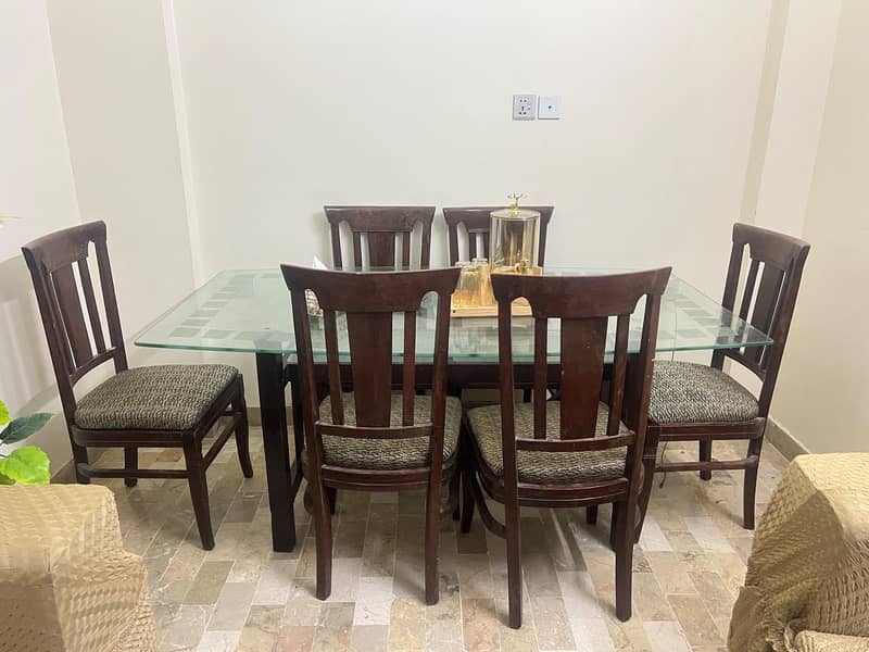 6 Seater Dinning Table 3