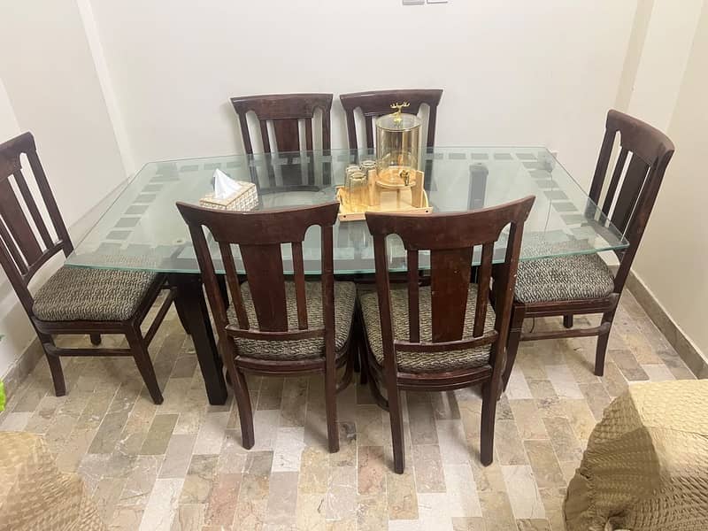6 Seater Dinning Table 4