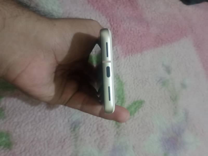 Google pixel 8 2