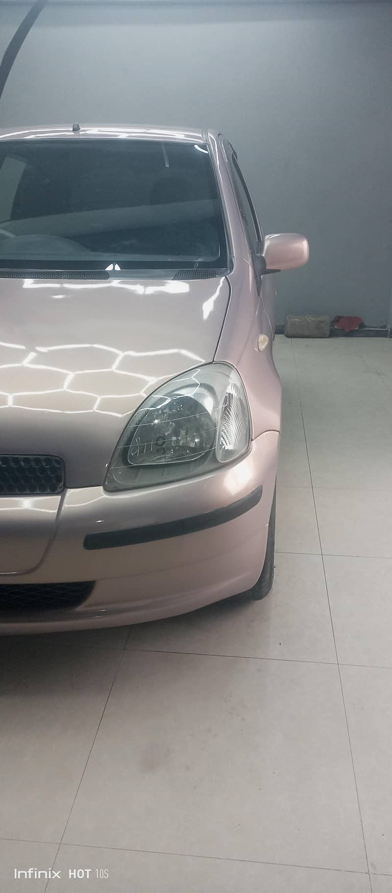 Toyota Vitz 1