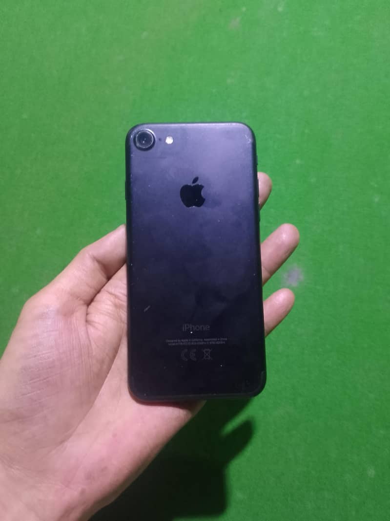 Apple iPhone 7 4