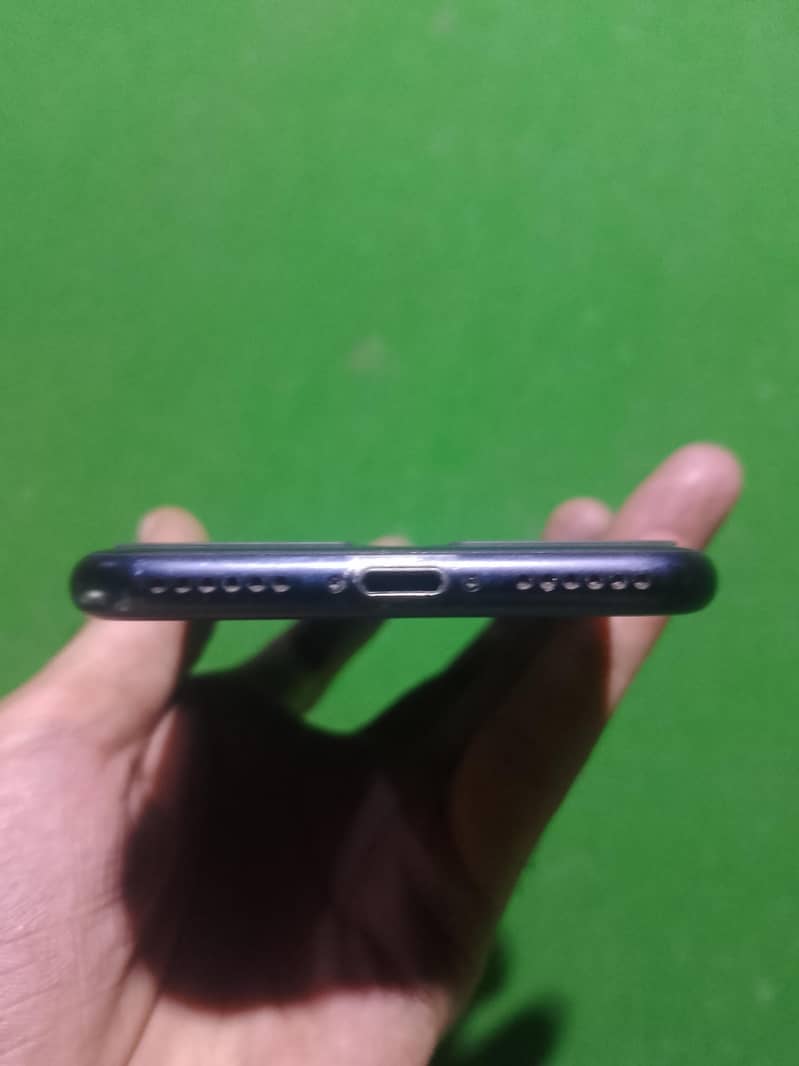 Apple iPhone 7 5