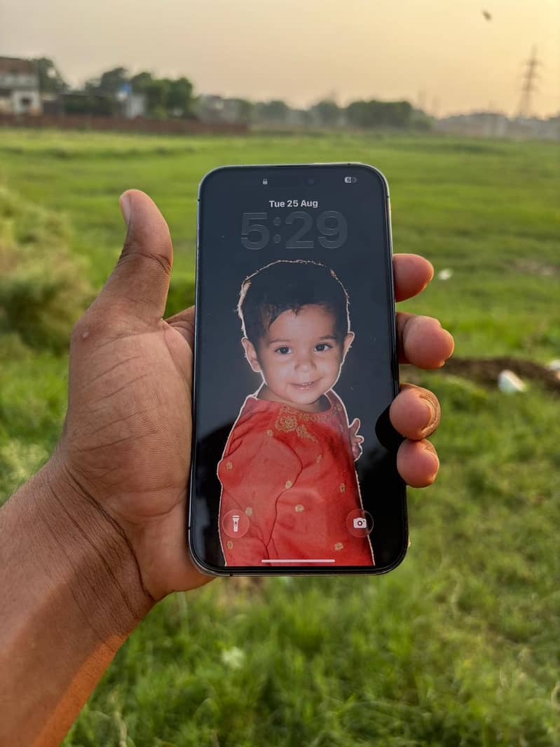 Apple iPhone 14 Pro Max 4