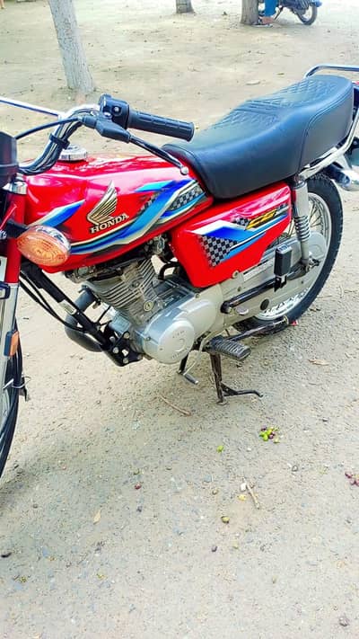 Honda 125 2024 model Read coul