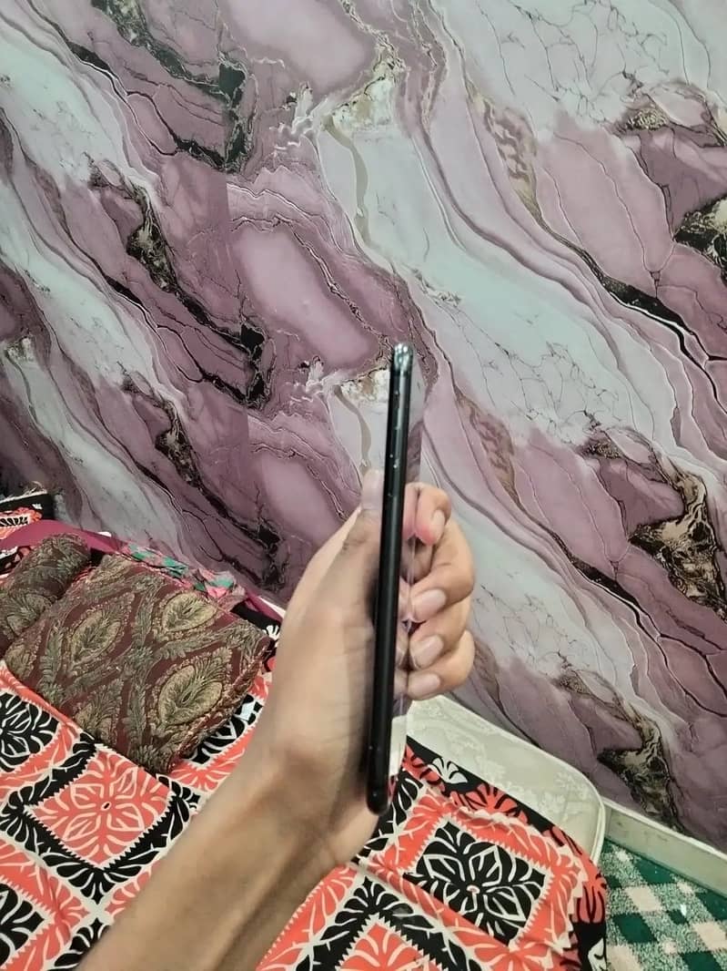 Apple iPhone 7 Plus 2