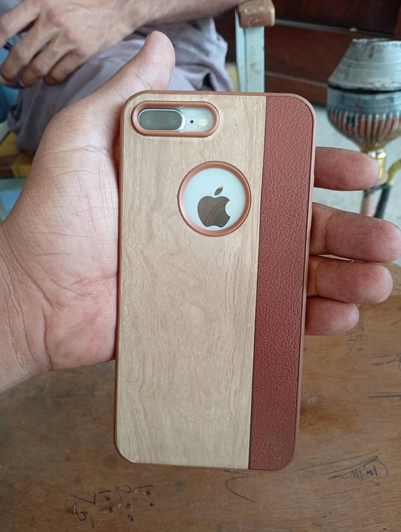 Apple iPhone 8 Plus 2