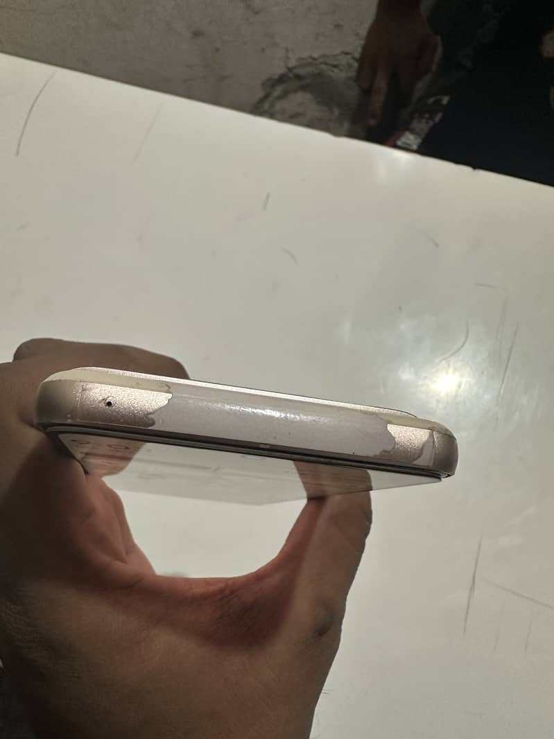Google Pixel 8 3