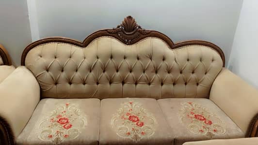 Heavy wood sofa set in good price