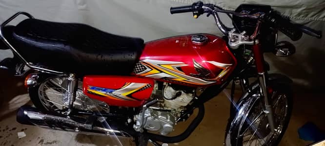 125CG  total genuine first owner