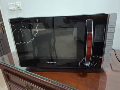 Dawlance Microwave 25L in Excellent Condition