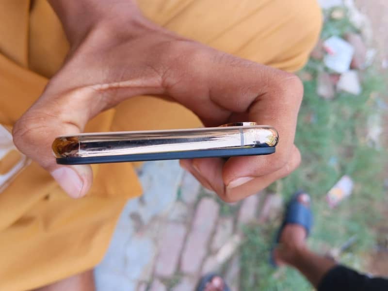 Apple iPhone XS 0