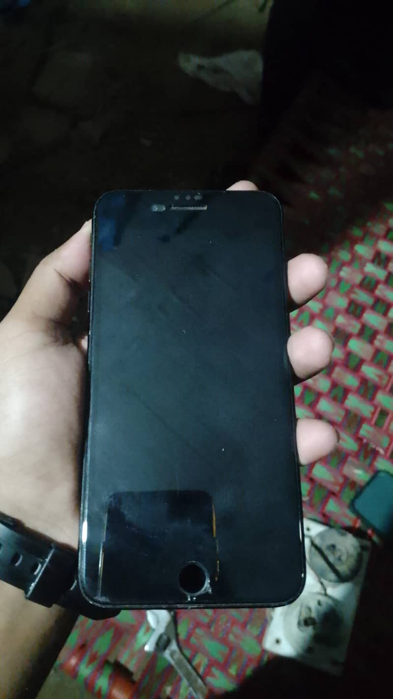 Apple iPhone 7 Plus 3