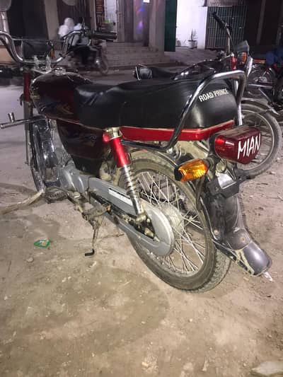 bike for sell 2600 kilo meter used