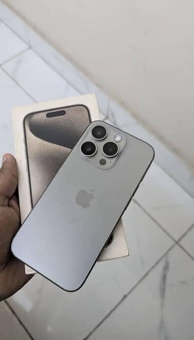 iPhone 15 Pro Max 0