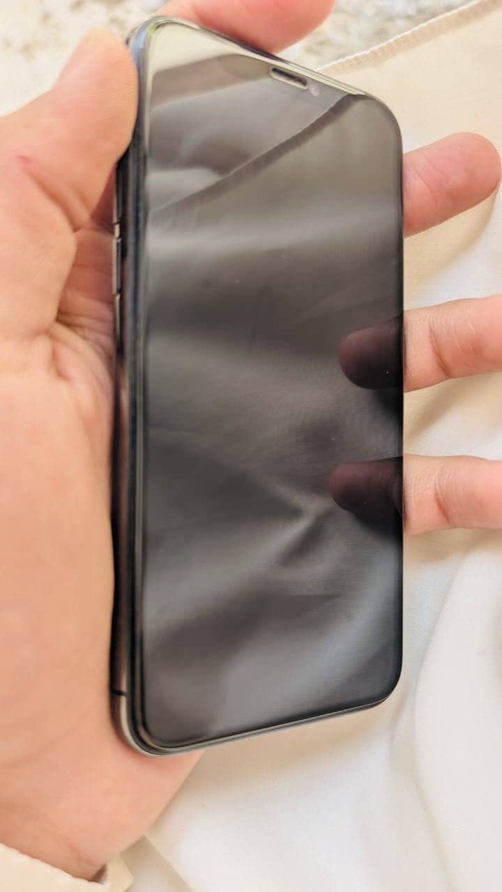 Apple iPhone 11 Pro 5