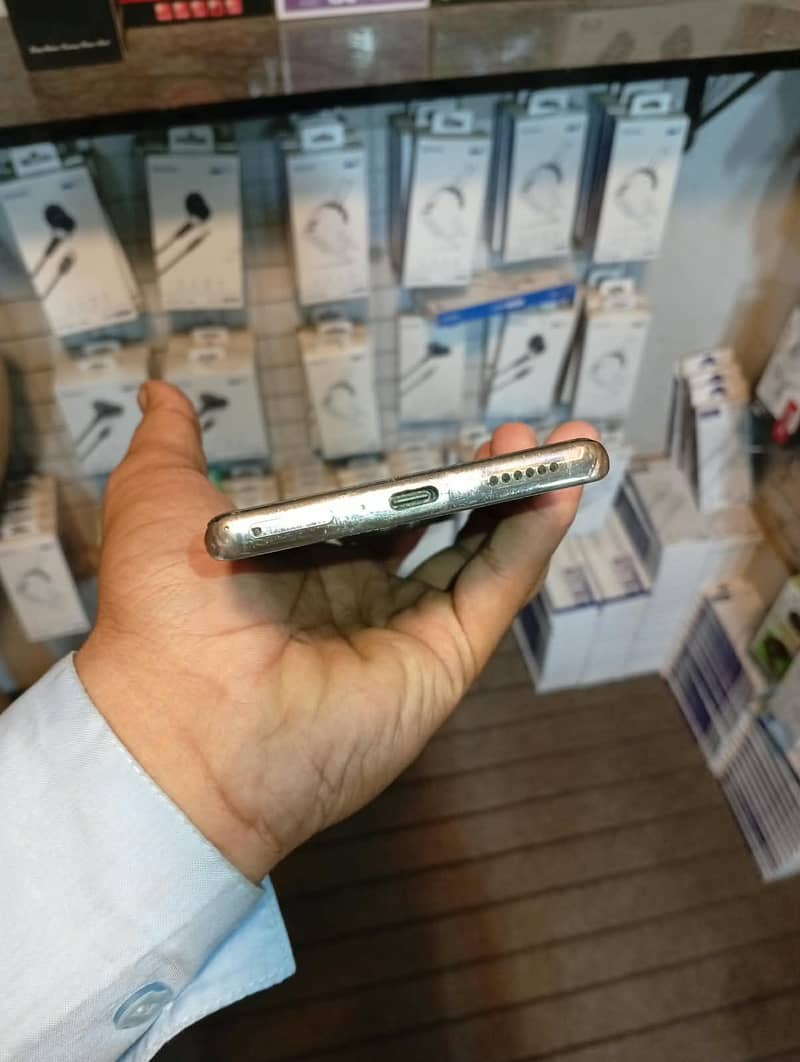 Tecno Spark 20 Pro Plus 4