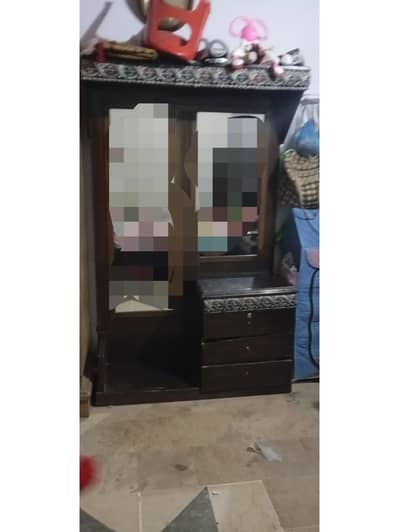 dressing table
