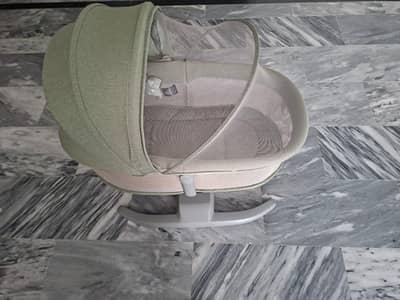 mastela H multi motion baby cradle