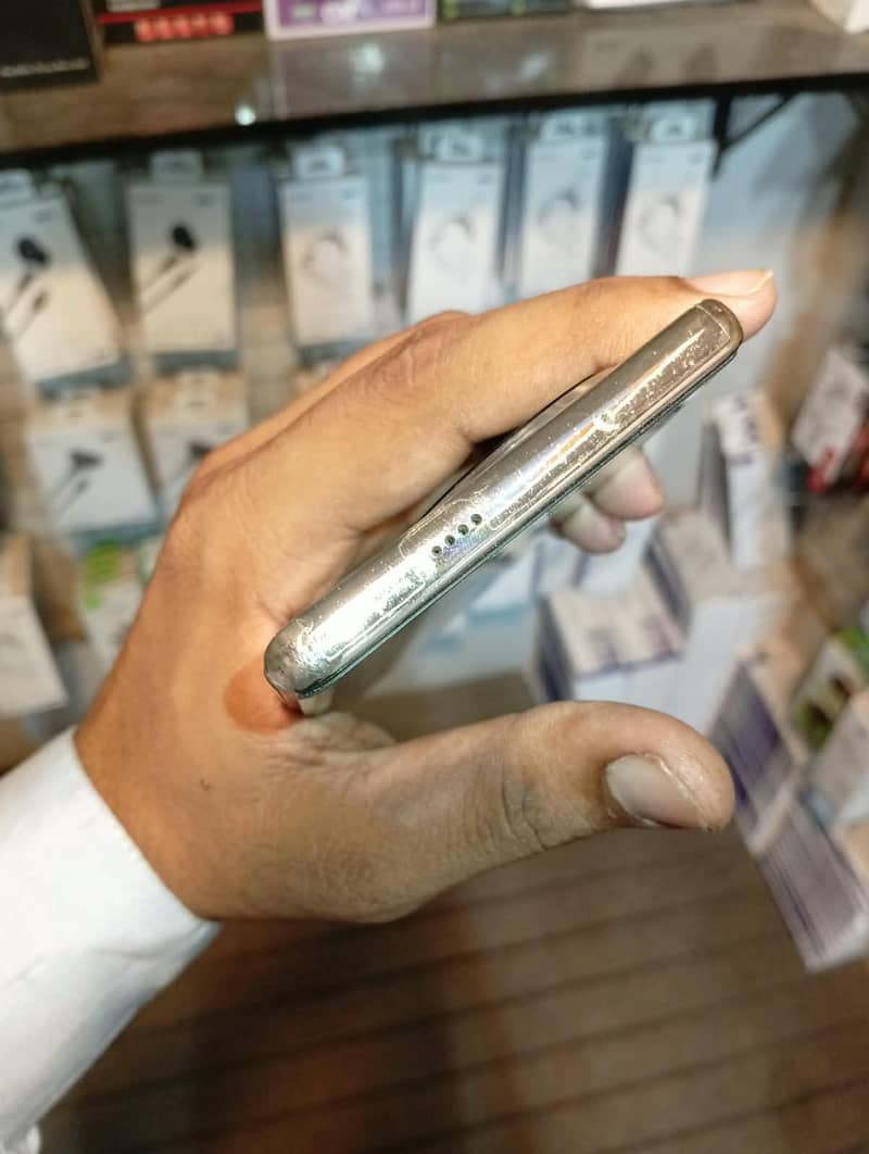 Tecno Spark 20 Pro Plus 4