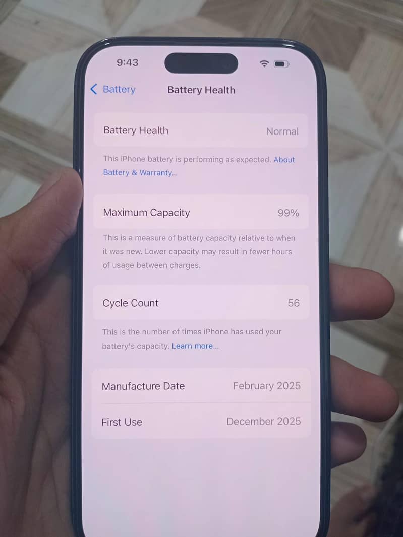Apple iPhone 15 4