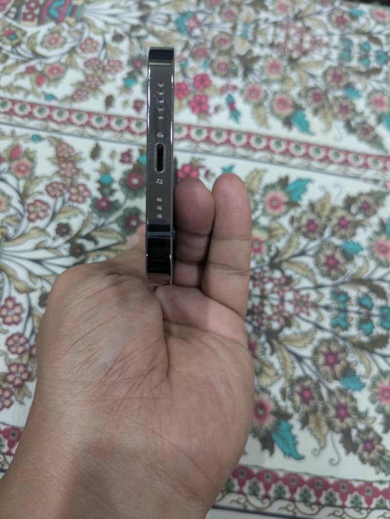Apple iPhone 12 Pro 5