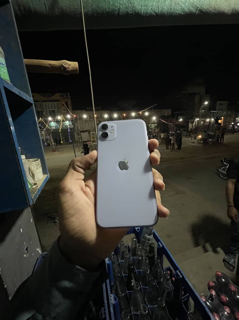 Apple iPhone 11 0