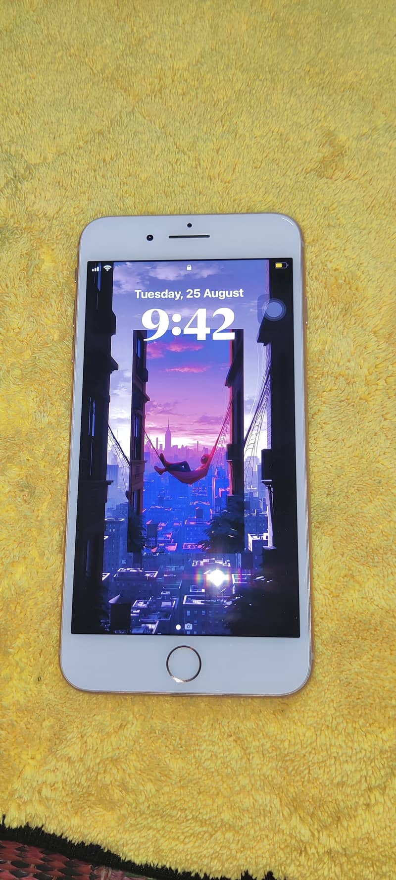 Apple iPhone 8 Plus 1