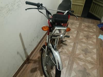honda 125 new condition 25 model