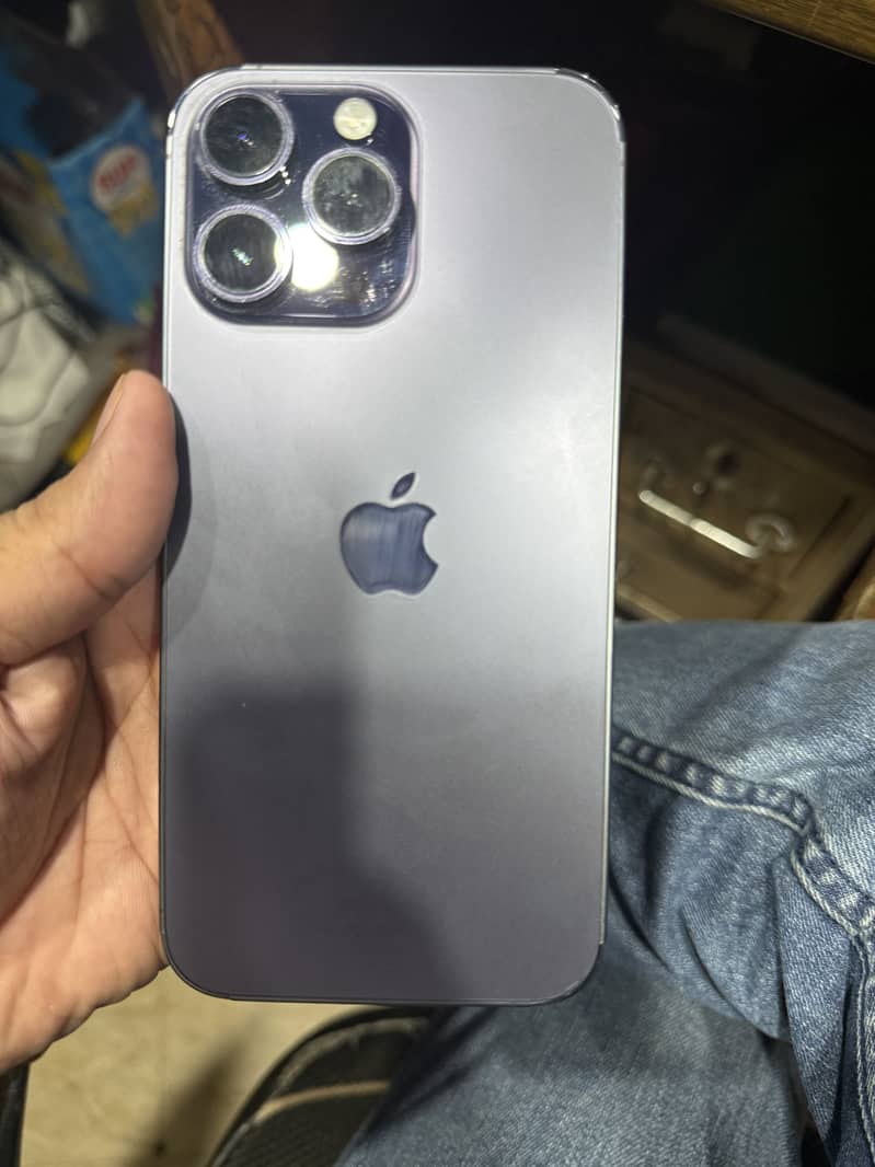Apple iPhone 14 Pro Max 4