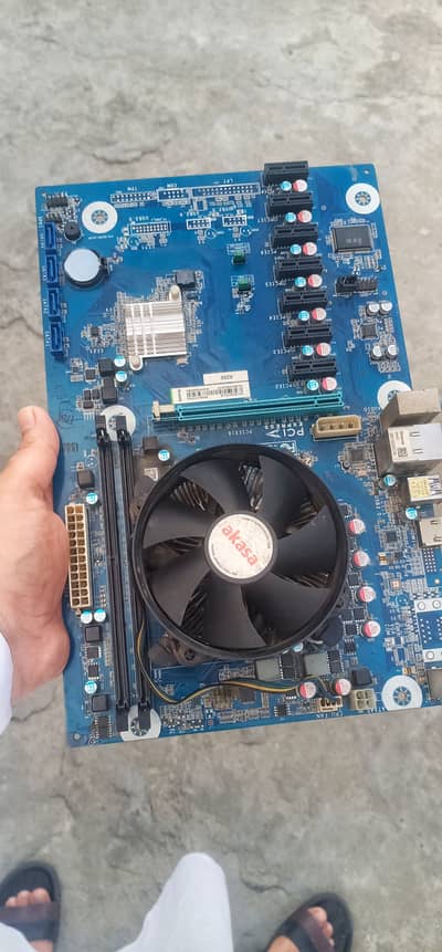 ZOTAC B150 Supports 8 GPUs | Motherboard