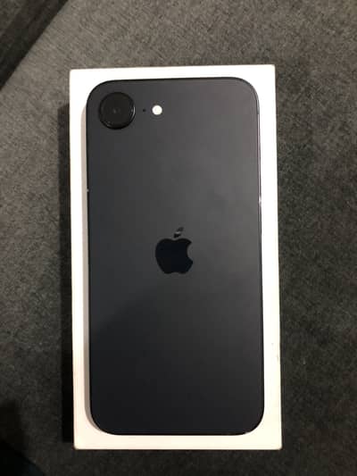 Apple iPhone 16e