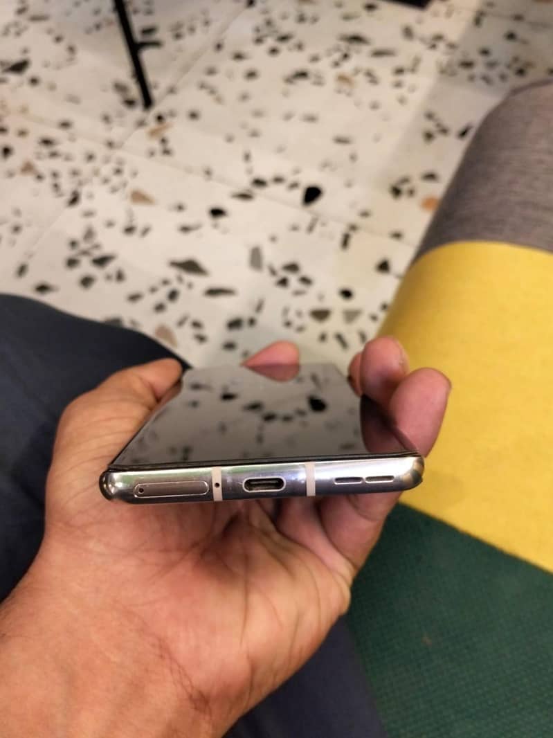 One Plus 8 4