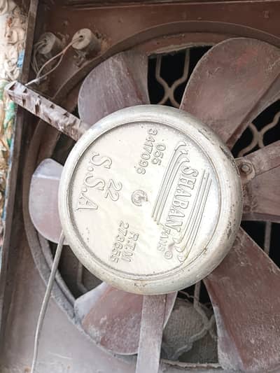 Cooler fan/exhaust fan Size big 10/10 condition
