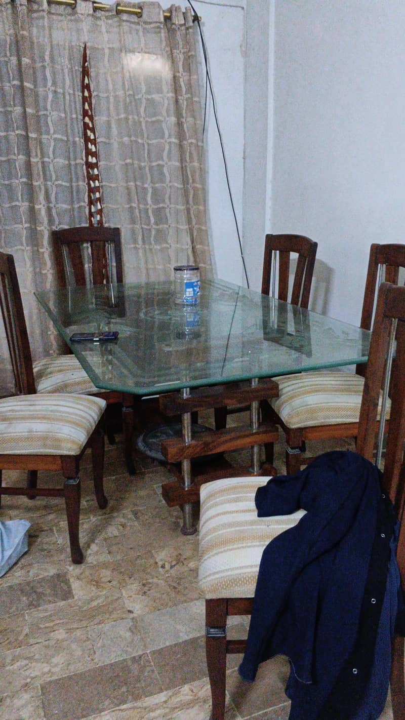 6 seater dining table 1