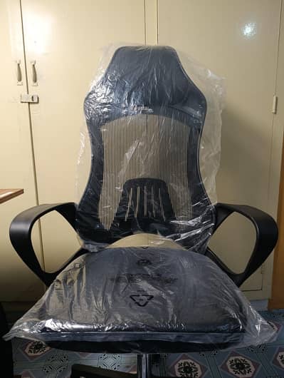 Rotating Office Chair with Neck support - New