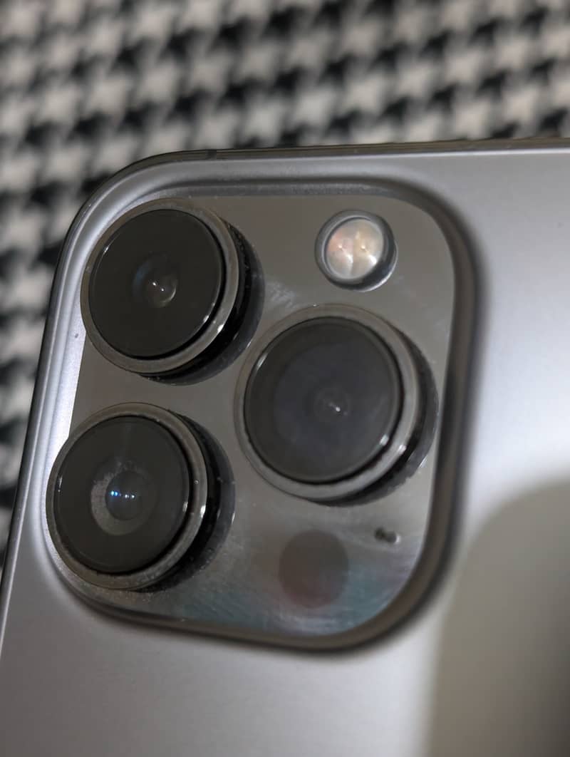 Apple iPhone 13 Pro 3