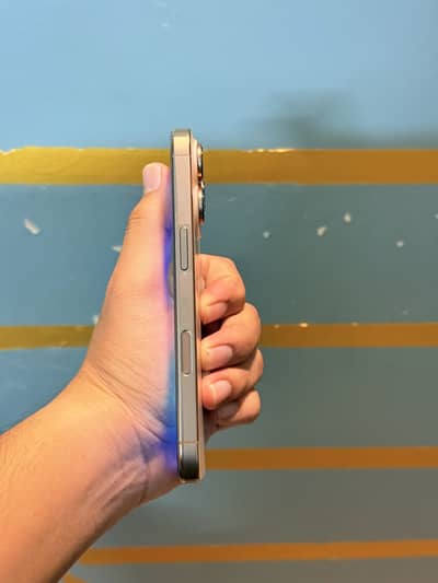 Apple iPhone 16 Pro 128gb JV