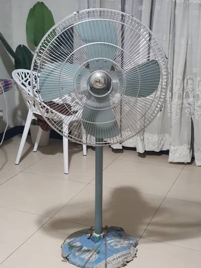 pedestal fan almost new
