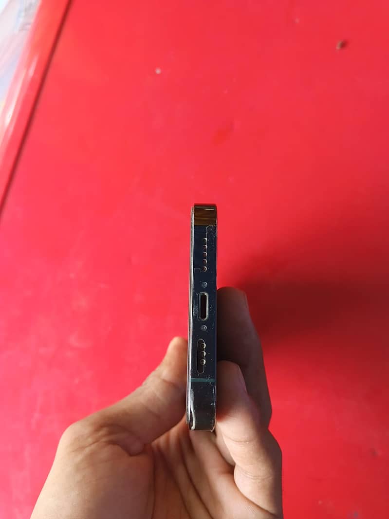 Apple iPhone 13 pro 5