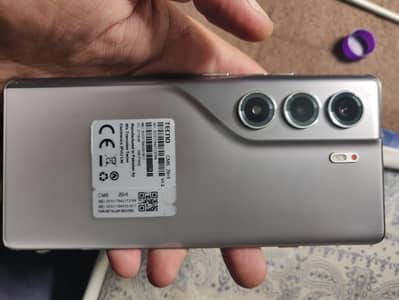 Tecno CAMON 40 Pro