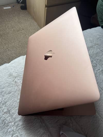 Apple MacBook Air 2020 (13-inch) - Rose Gold